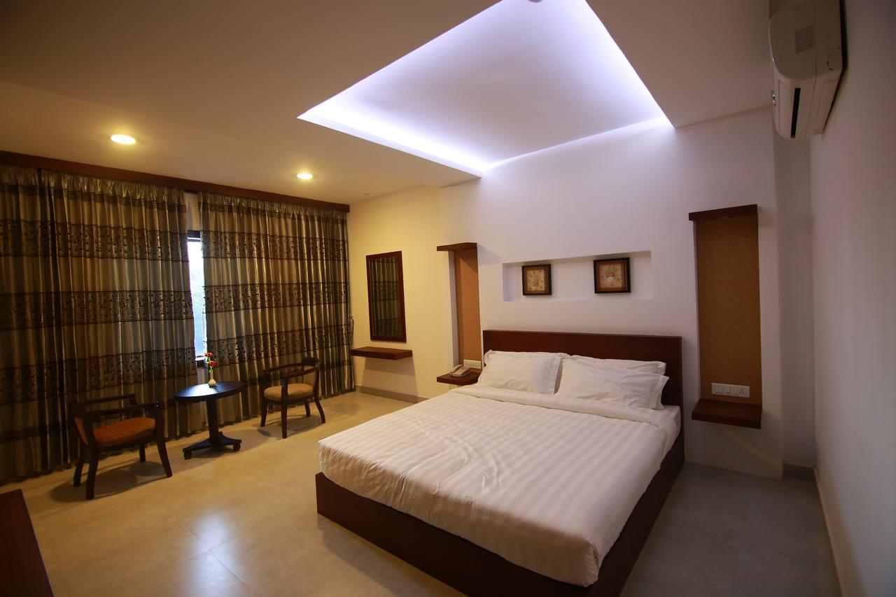 Rouba Residency Hotel Ponnani Ngoại thất bức ảnh
